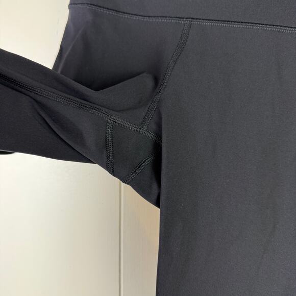 Lululemon Wunder Under Crop *Full on Luxtreme 21” size 4 Black - Picture 5 of 7